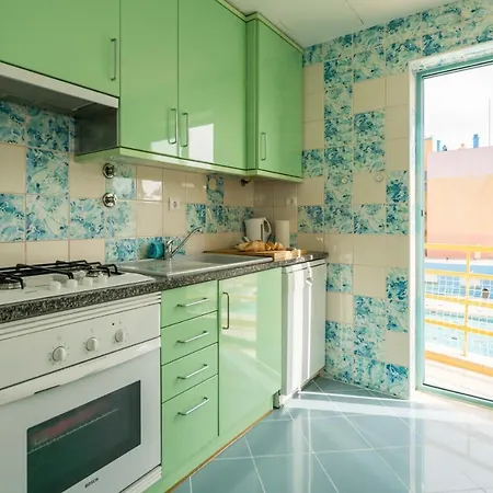 One Bedroom Seaview Marina *