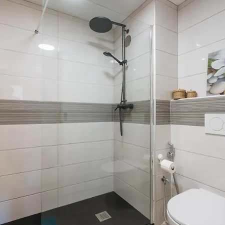 One Bedroom Seaview Marina * البوفيرا